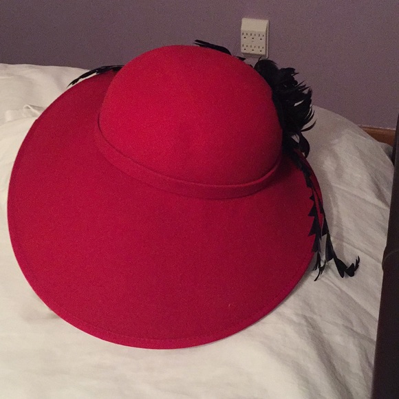 Hat - Picture 2 of 4